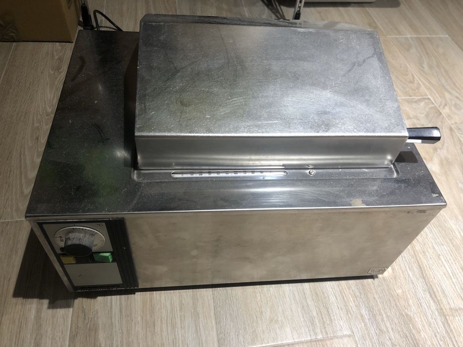 Banho Maria Laboratório MEMMERT 350