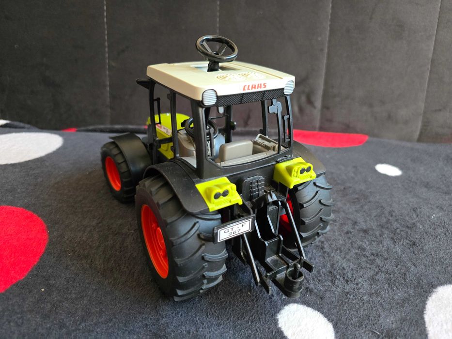 Bruder 02110 Traktor Claas Nectis