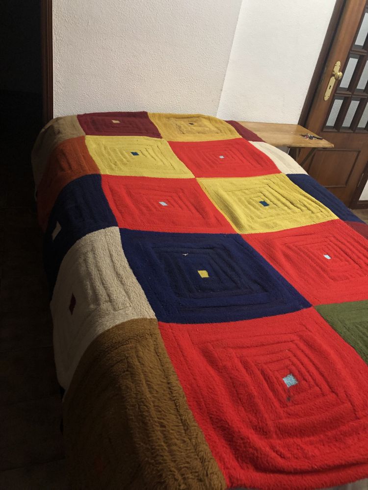 Manta colorida  Artesanal forrada, cama solteiro