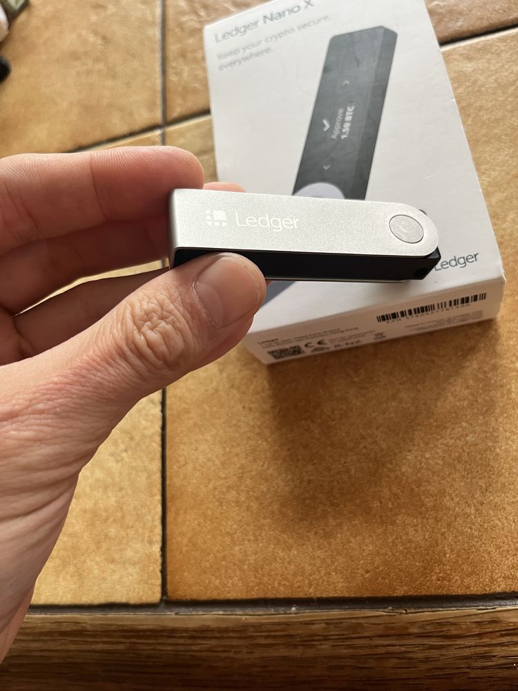 Ledger Nano X Nowy! Bateria 100%