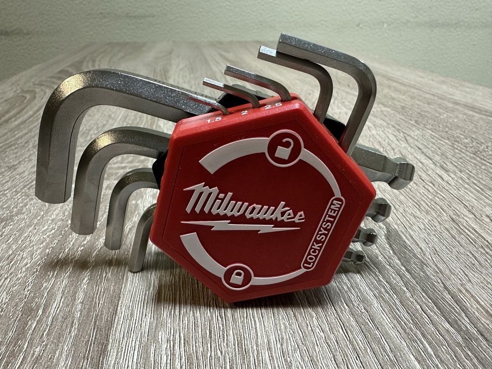 Набір шестигранних ключів Milwaukee