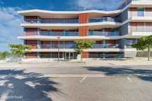 Apartamento T3 Novo no Belas Clube de Campo
