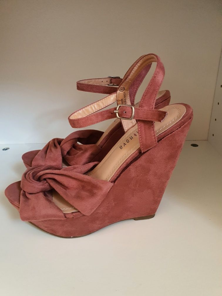 Buty na koturnie wysokie rozmiar 37 długość wkładki 24cm