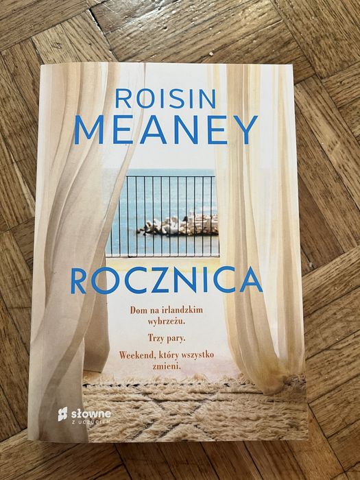 Ksiązki cena 10 zł za sztukę. Kupując cały zestaw 8 zł za szt.u