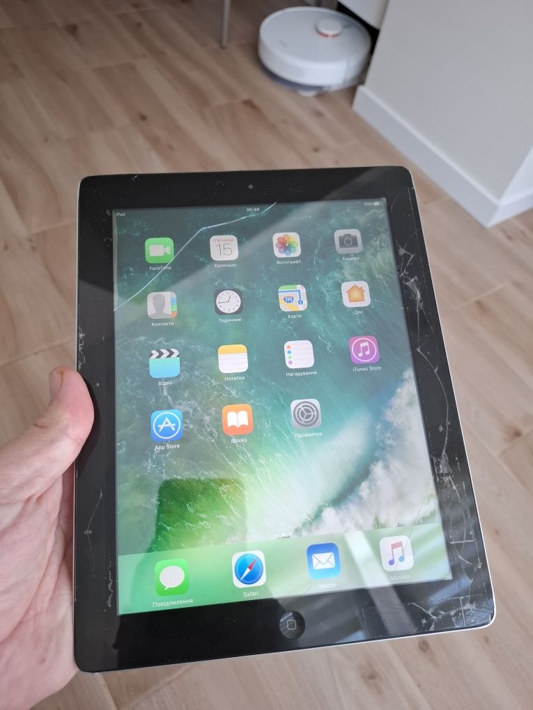 Ipad 4 на 32гігабайта