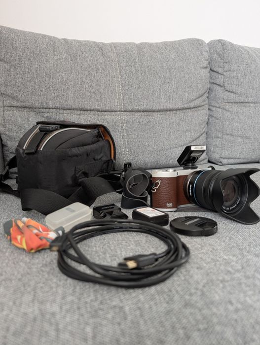 Aparat fotograficzny Samsung NX300