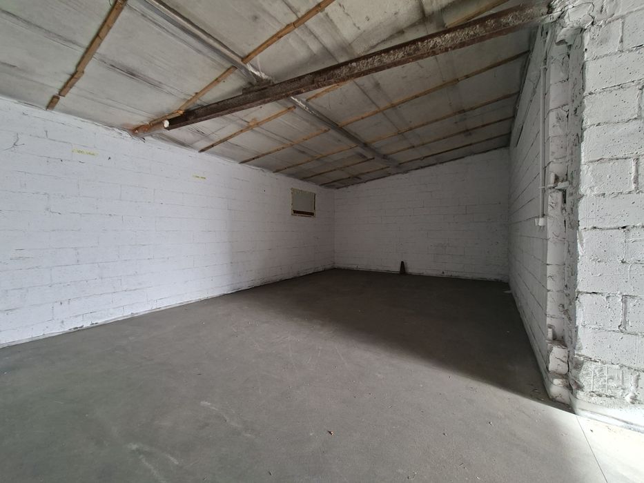 Wynajem magazynu 180 m ² / magazyn do wynajęcia 180m²