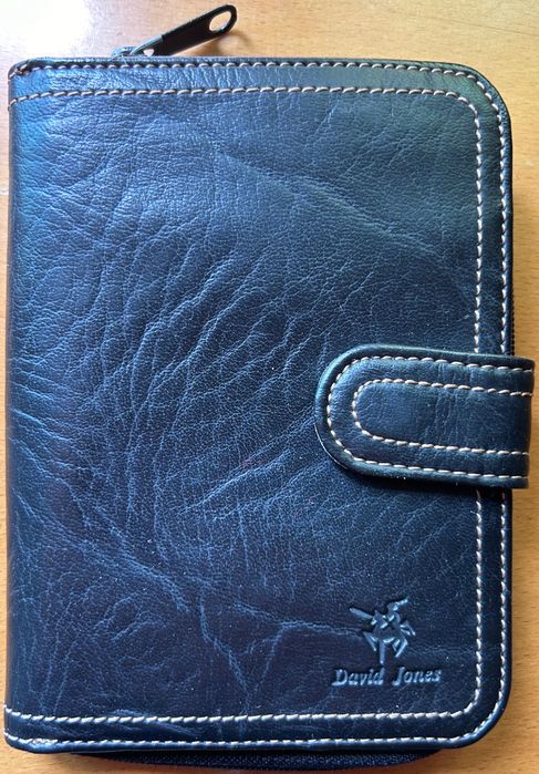 Carteira de Pele David Jones c/ NOVA