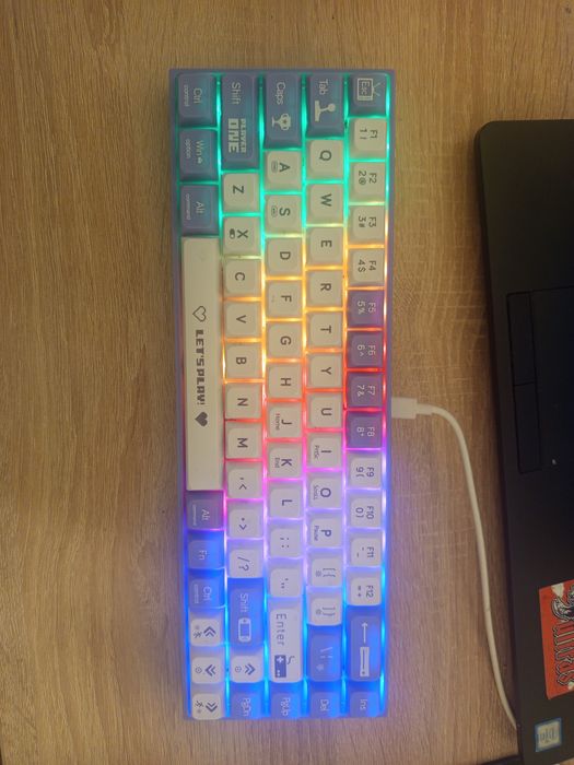 Продам клавіатуру ajazz ak680 на коричневих світчах