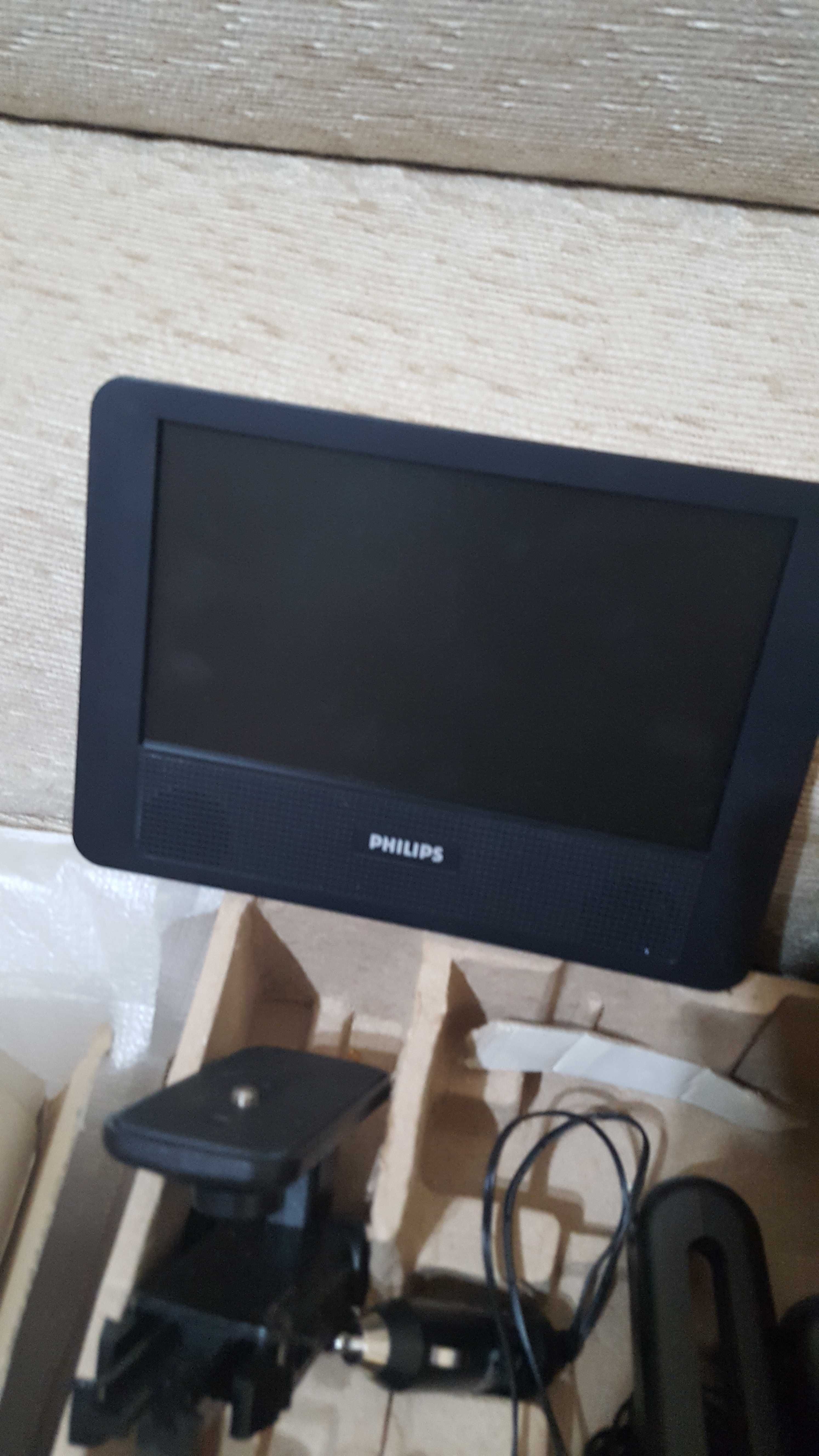 Philips PET-719.Portable DVD Player(7").perfeito para automovel.