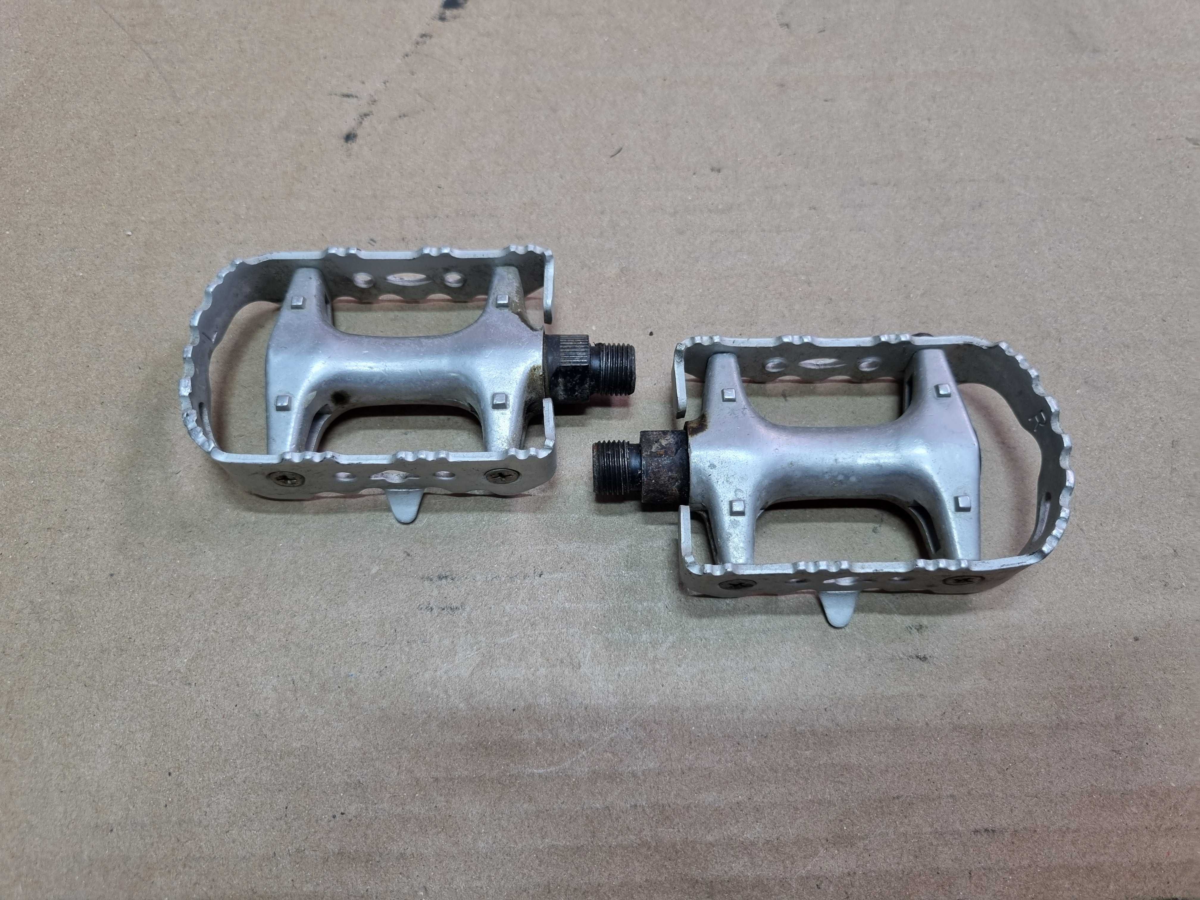 Pedały aluminiowe