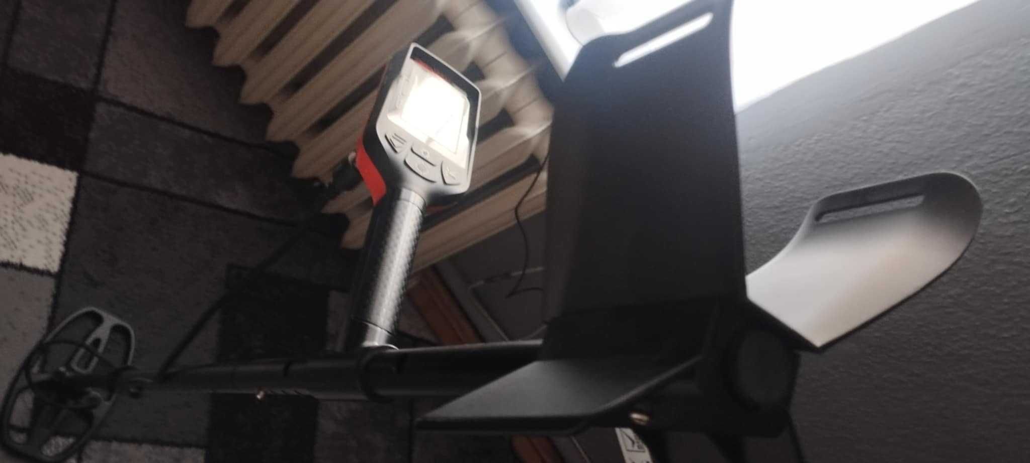 Wykrywacz metali QUEST X10 stan bdb.