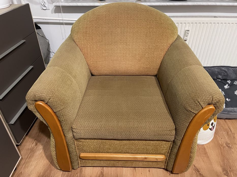 Fotel z pojemnikiem na pościel