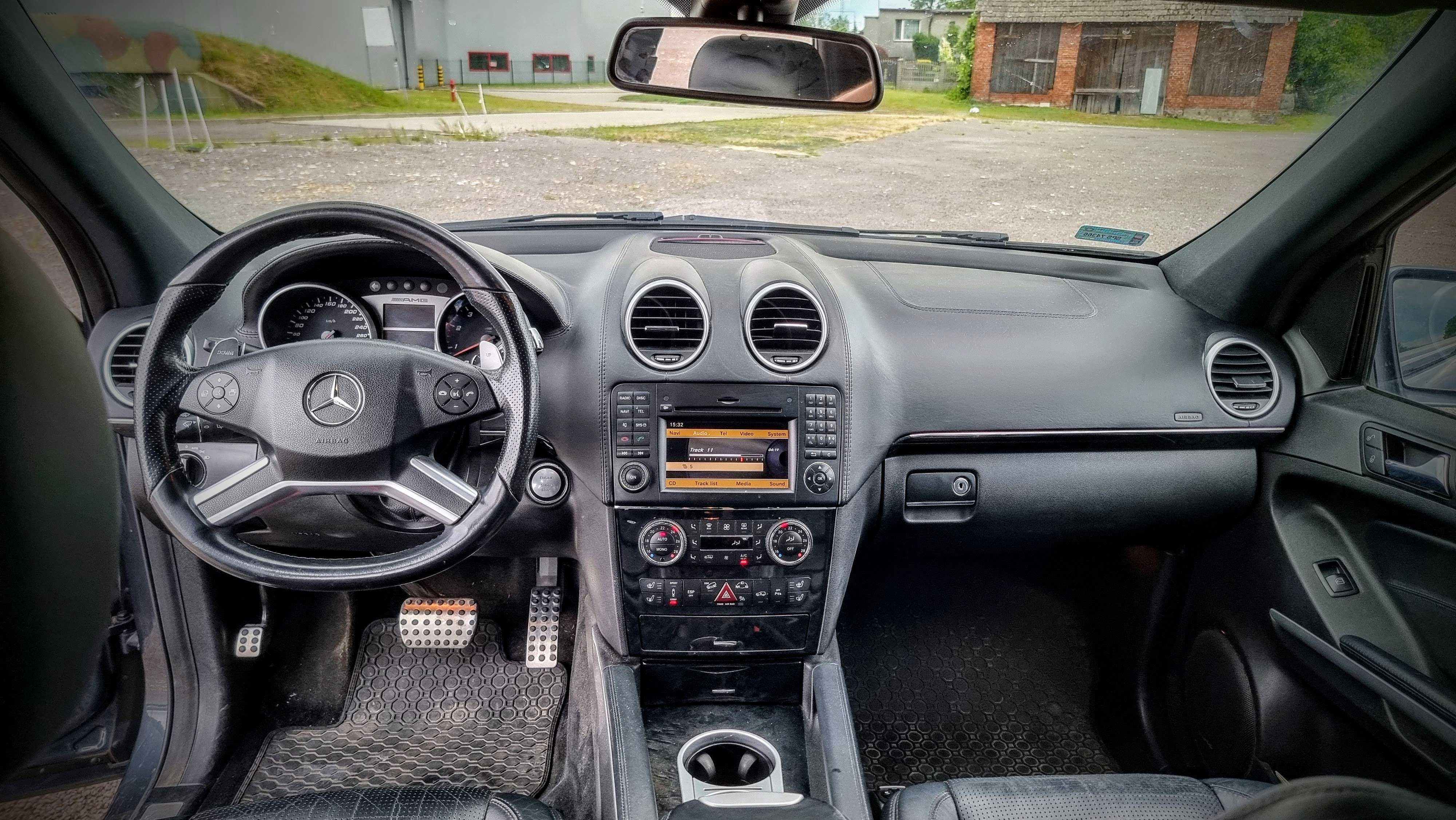 Mercedes Benz ML63 AMG