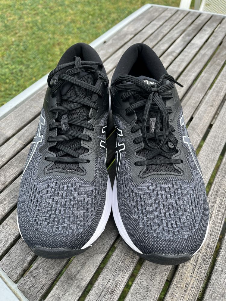 Buty Asics GT-1000, roz. 42,5