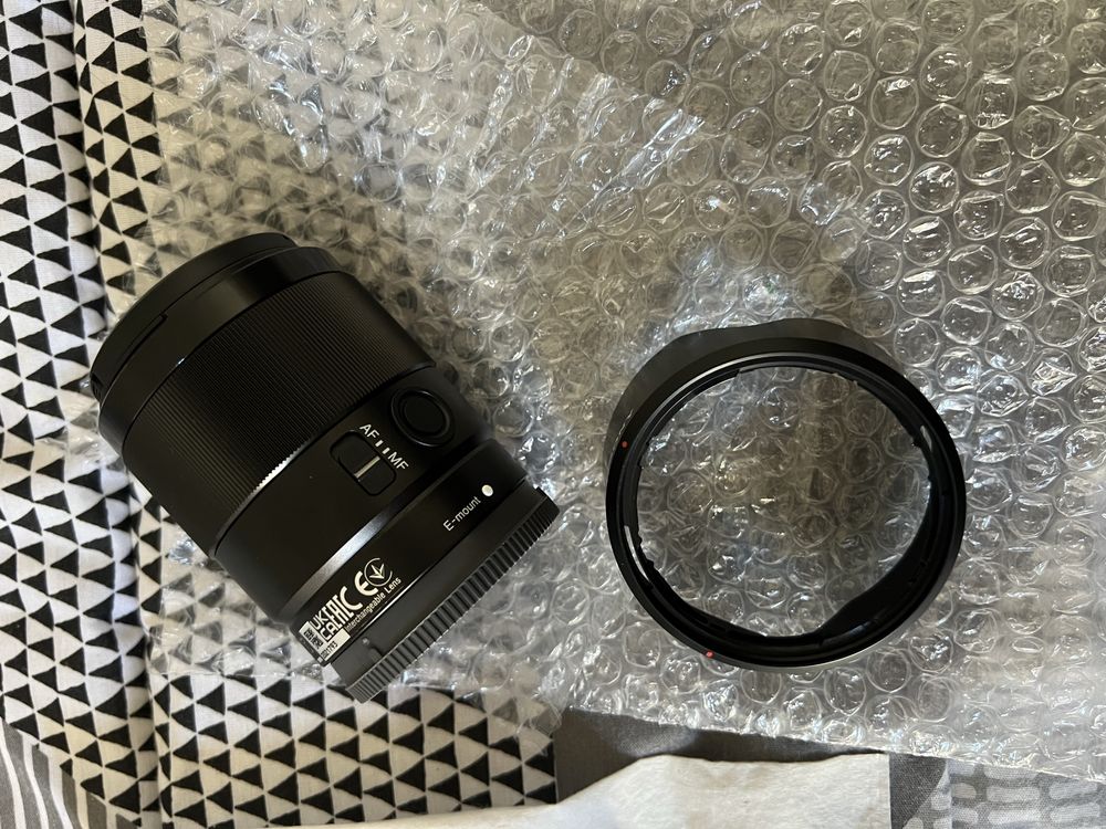 Camera Sony a7 Mark IV / Objetiva SEL35F18F 35-18mm