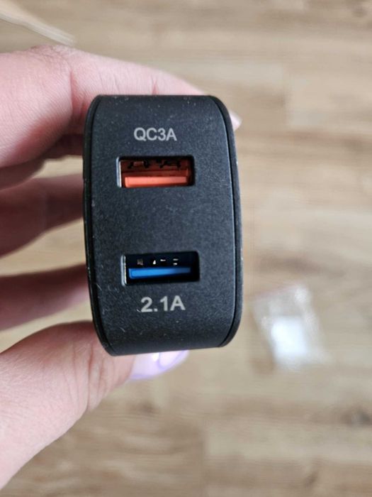 Szybka ładowarka , dwa porty