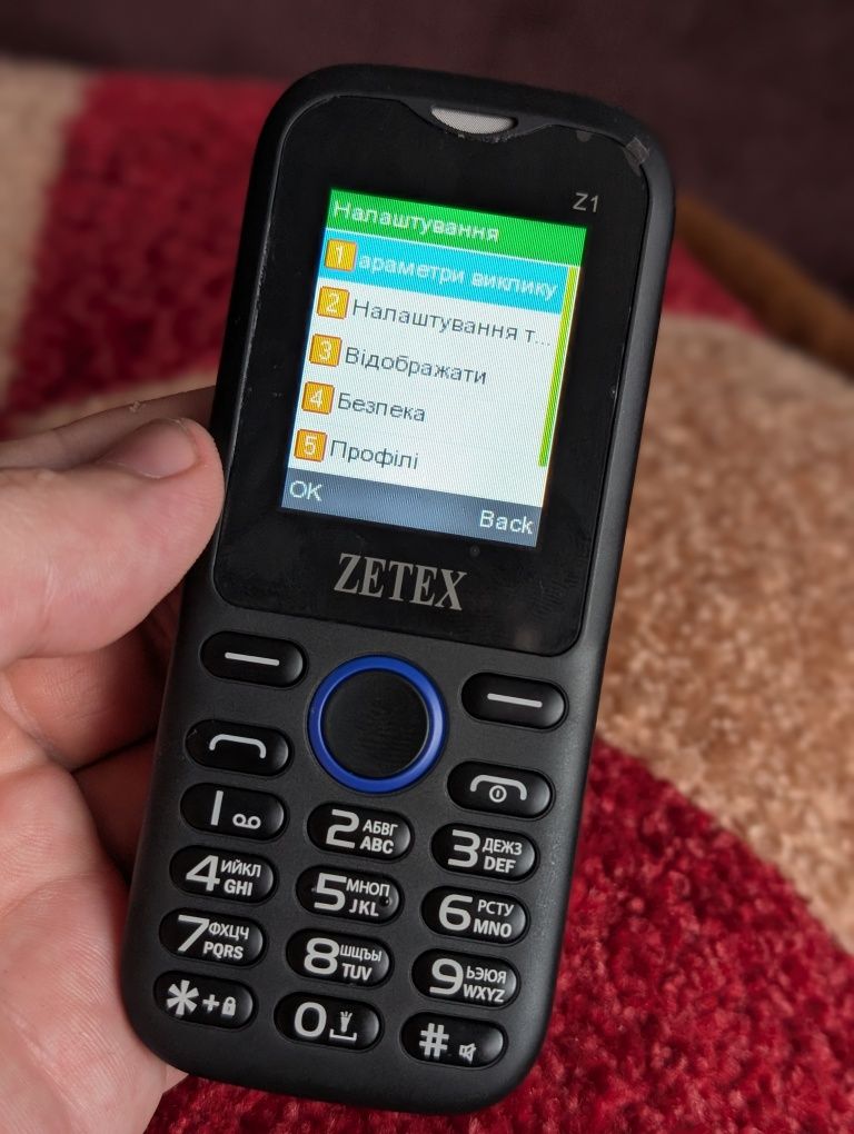Продам бюджетний Новий кнопковий телефон Zetex.
Продам бюджетний Новий