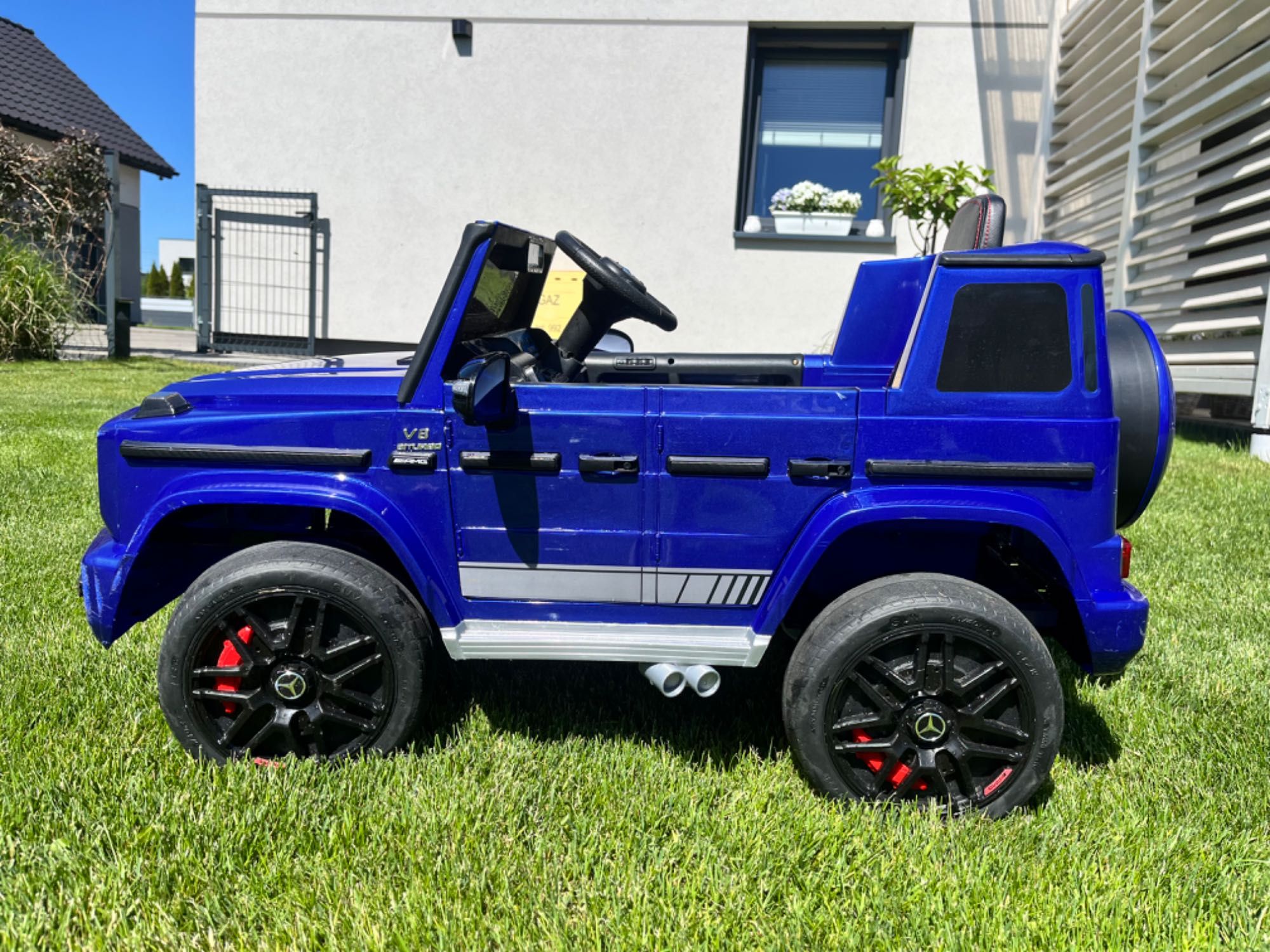 Samochodzik dla dziecka sterowany Mercedes AMG G63