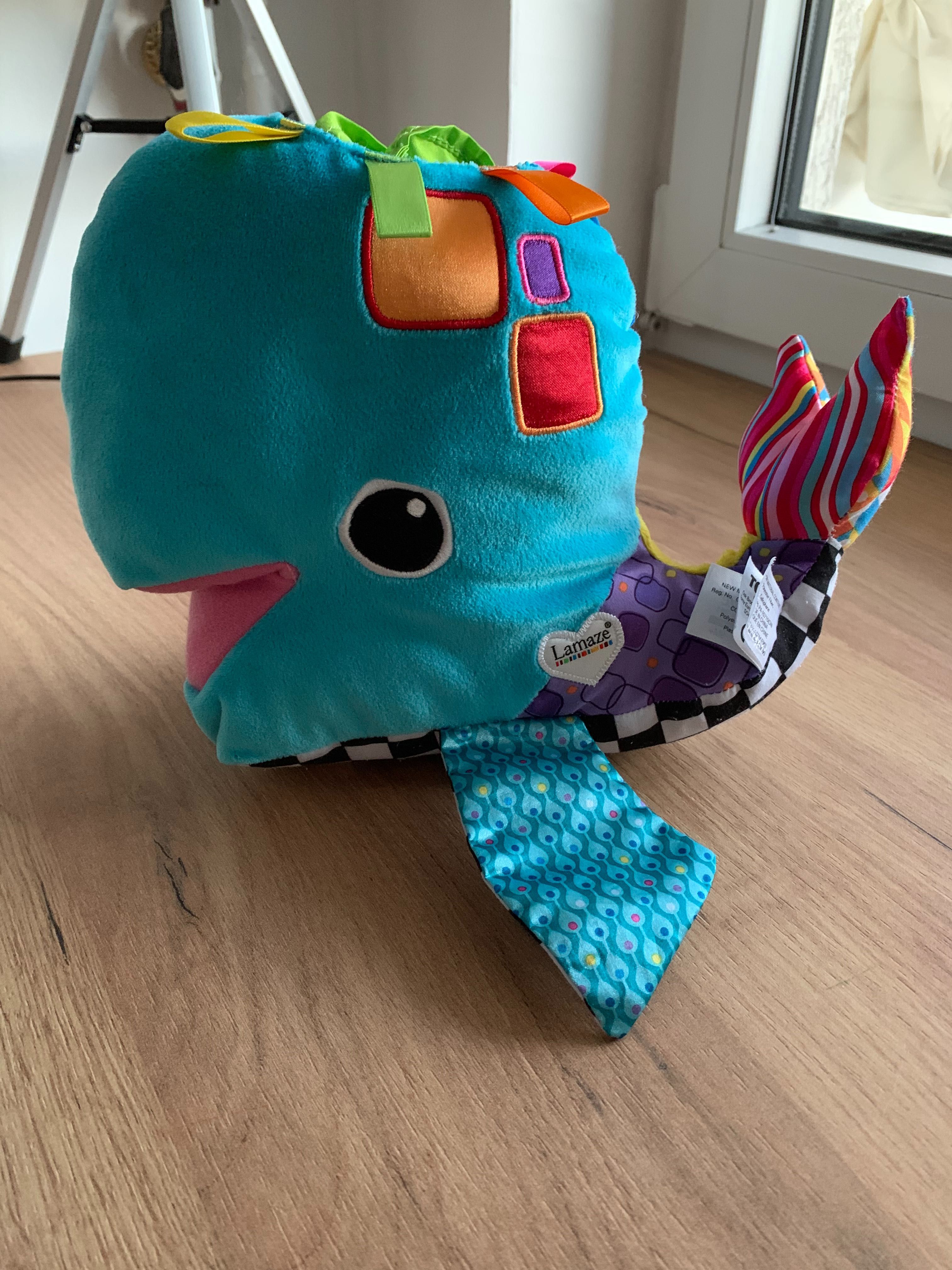 Zabawka Wieloryb Frankie, Lamaze gratis zabawki grające