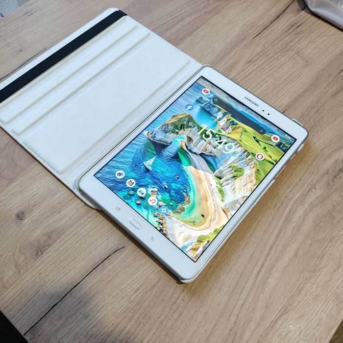 Samsung Galaxy TAB A t555 10'