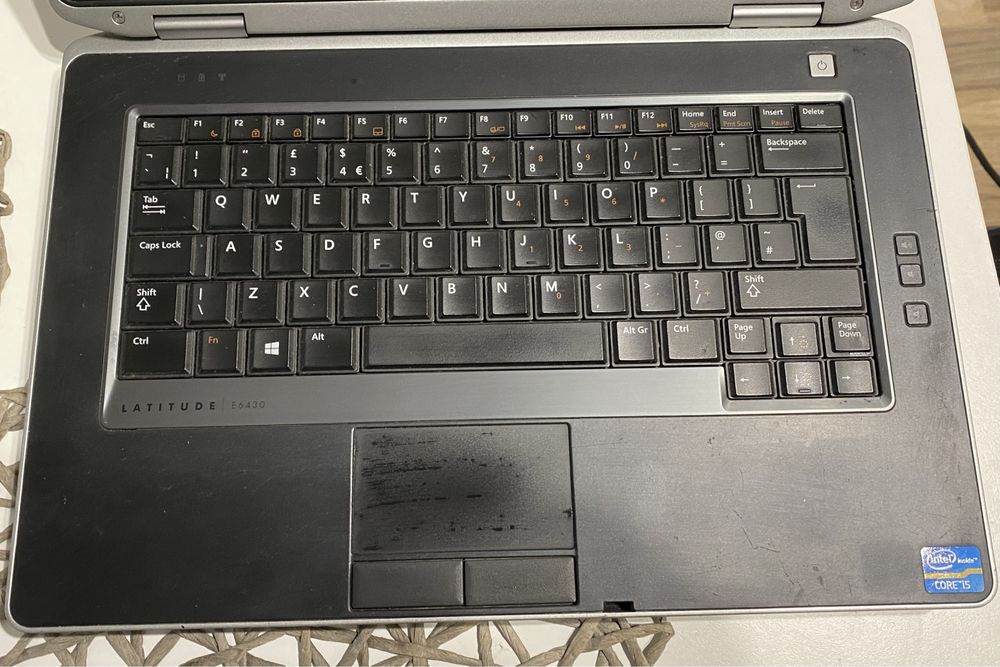 Laptop komputer Dell Latitude E6430