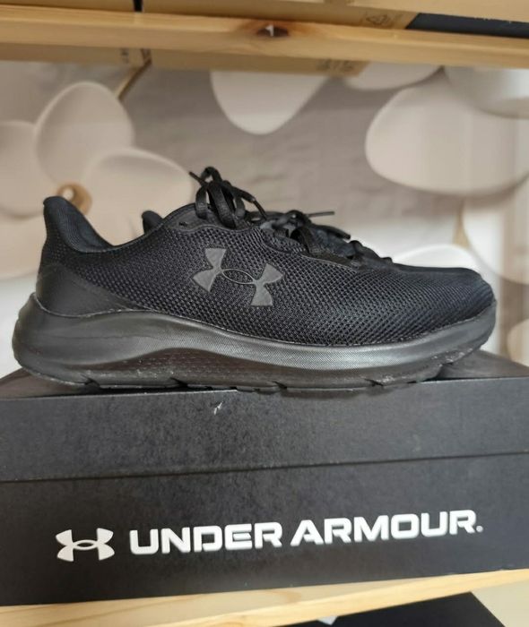 Buty Under Armour charged pursuit 4