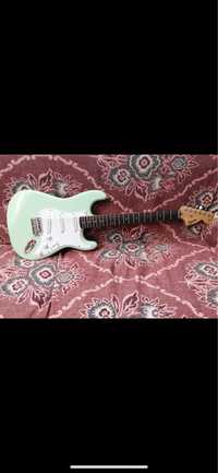 Fender Squier Affinity Surf green