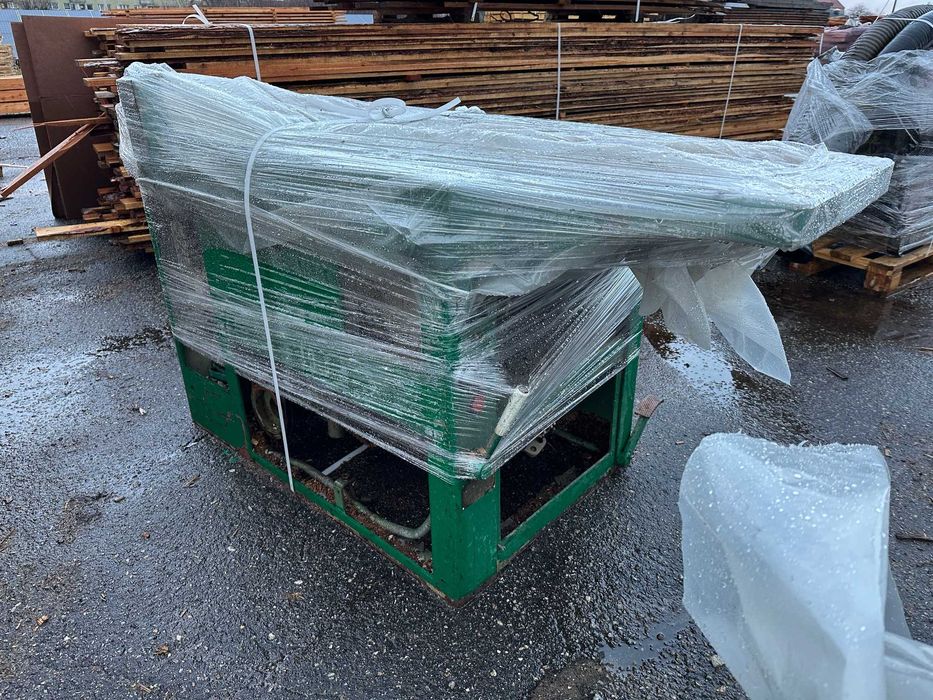 Strugarka wyrówniarka produkcji polskiej firmy Jaroma Typ DYSC 3