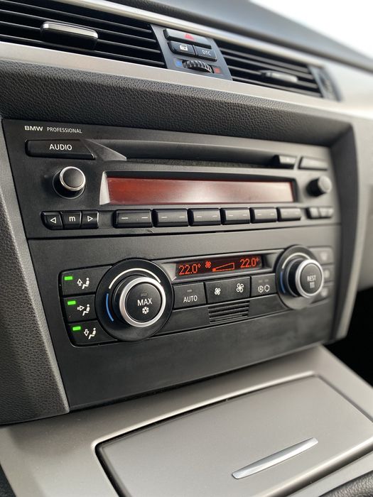 Продам BMW E90 2.0