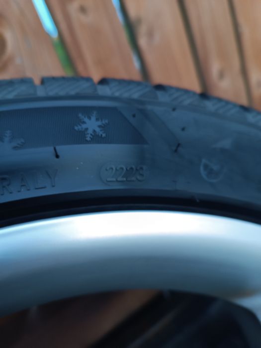 Koła felgi aluminiowe 5x112 Audi VW Skoda 225/45 R17 zimowe