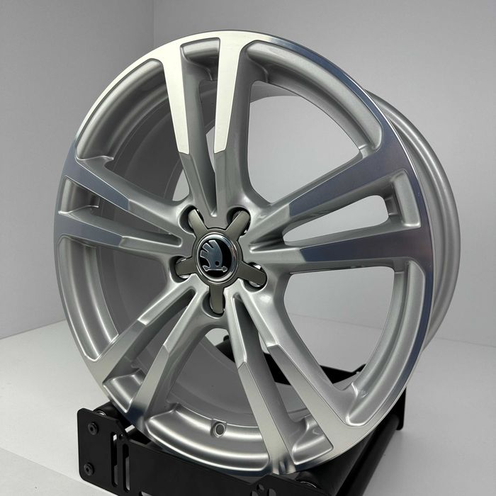 NOWE ORYGINALNE Felgi 18" Skoda Octavia Superb Karoq Kodiaq Yeti