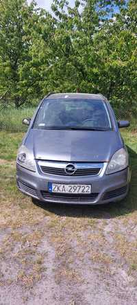 Opel Zafira B 1,9CDTI 150PS 2007r