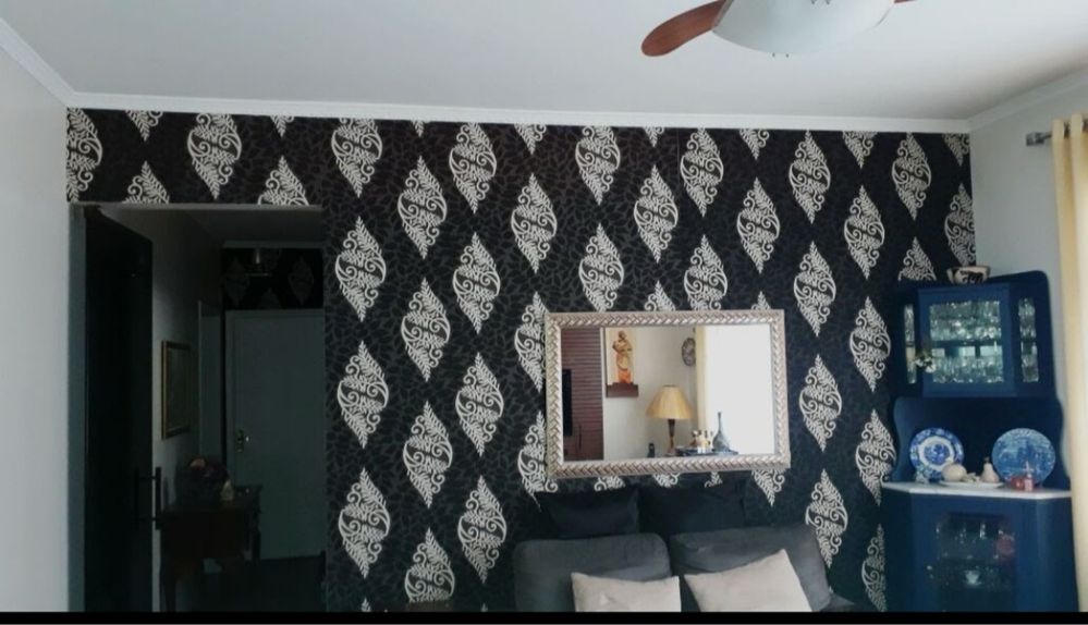 Aplicação de papel de parede