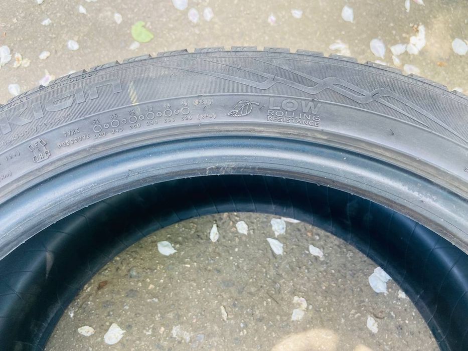 Nokian WR4 зима 235/45 R18