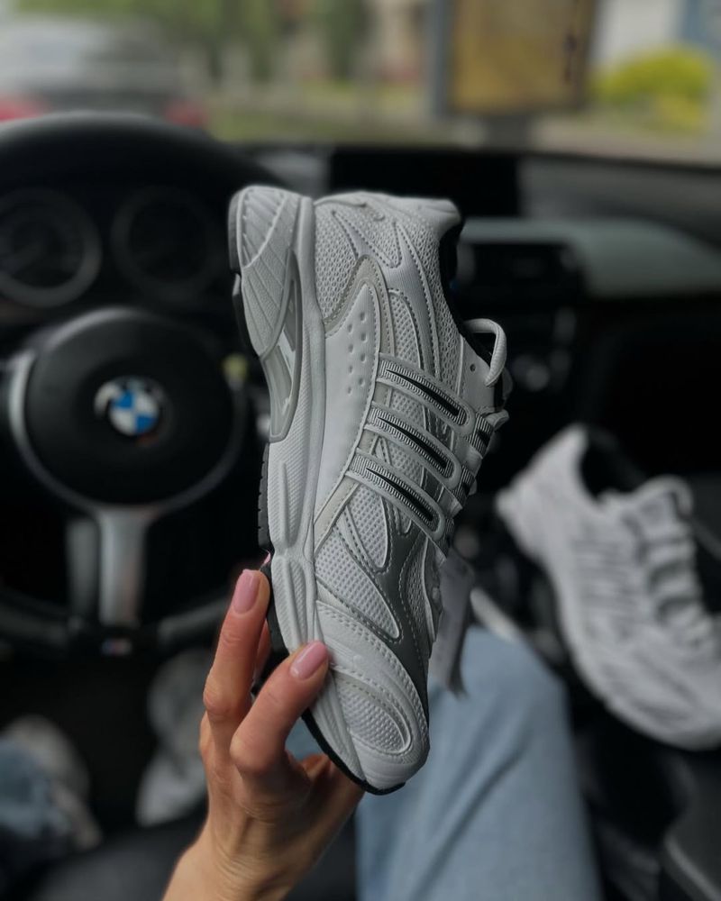 Оригінальні кросівки Adidas Temper run 2 IH0402