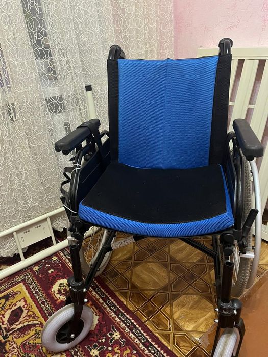 Крісло інвалідне Хамелеон з алюмінію

VCWK9AC

Видання AM 08.202