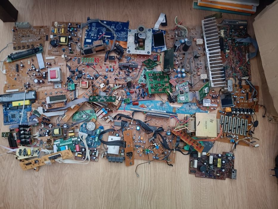 Złom elektroniczny waga 7,15kg