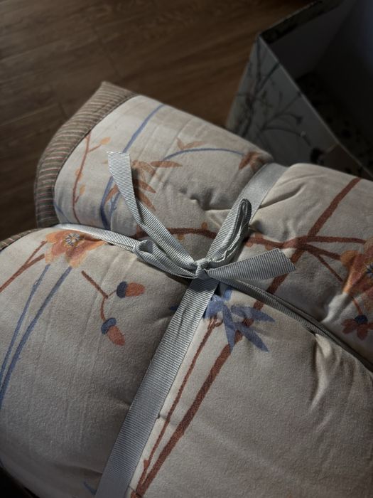 Nowa narzuta na łóżko Granfoulard Bassetti Fong 270x250 cm