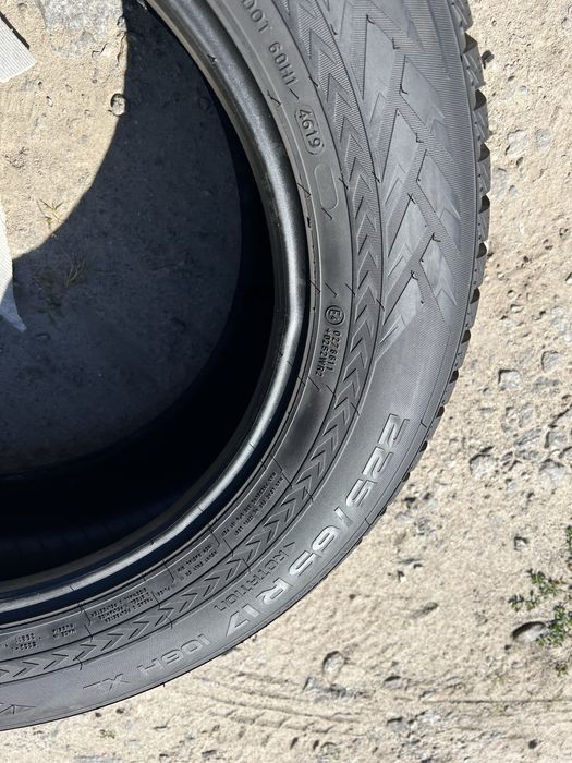 Шини 225/65/17 Nokian;7mm‼️; пара зимові; резина склад R17