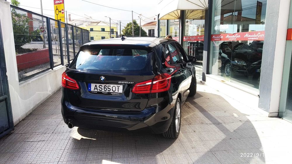 BMW 225 XE performance