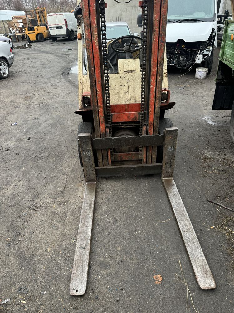 Wozek widowy silnik gaz 3800 waga 2.5 tony udzwig