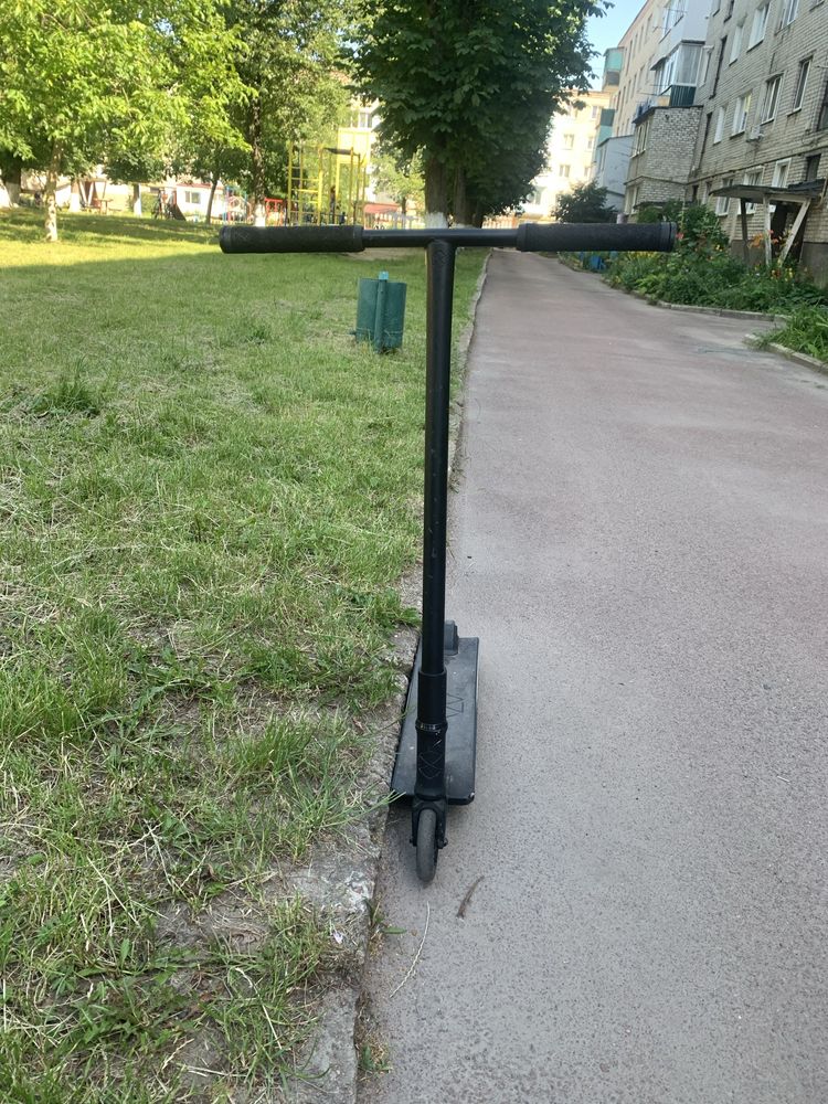 Трюковий самокат Native Stem Black