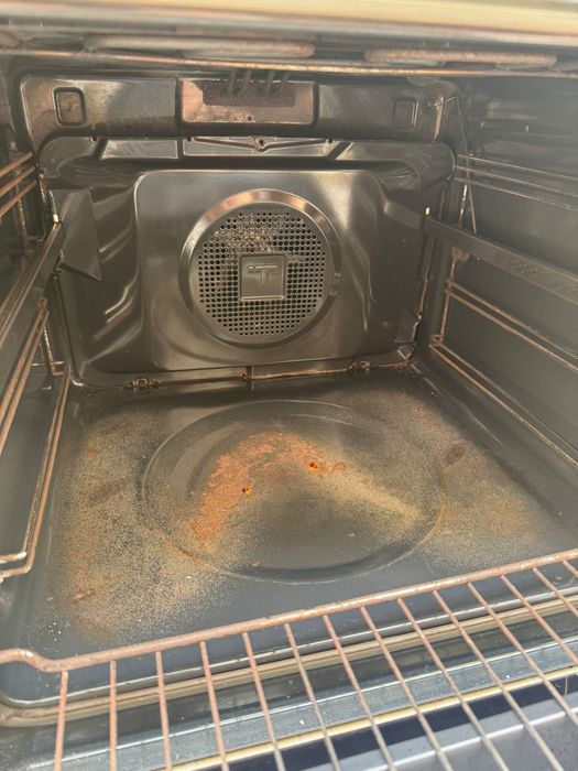 Forno TEKA - preto e cinza