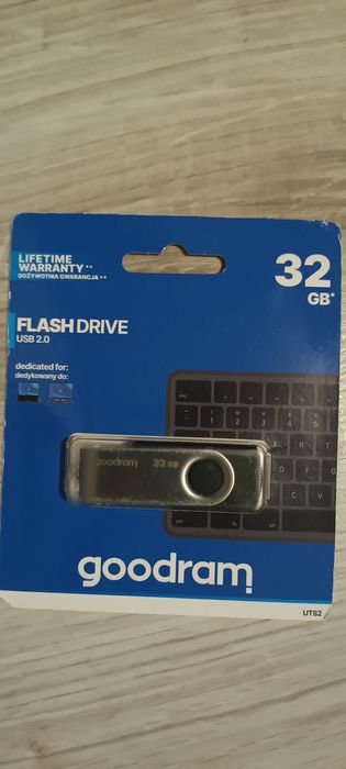 32 GB / Pendrive / Goodram