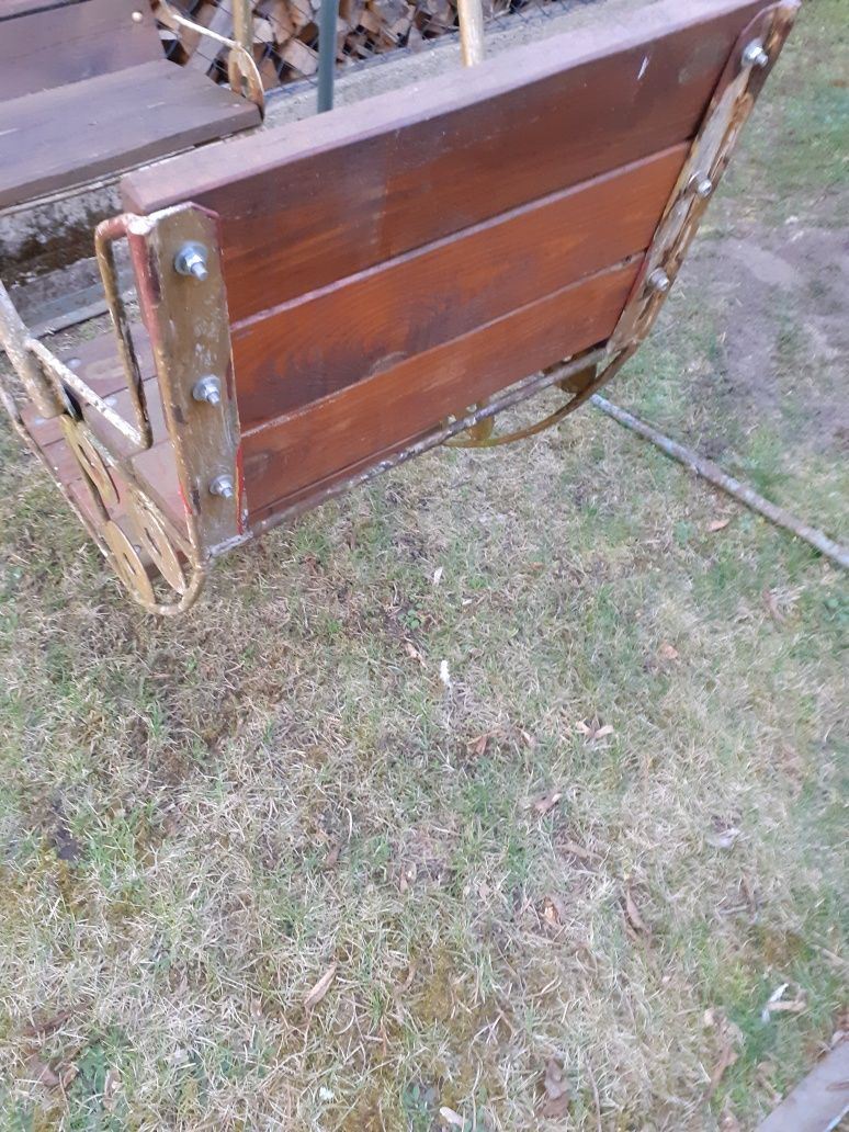 Huśtawka ogrodowa