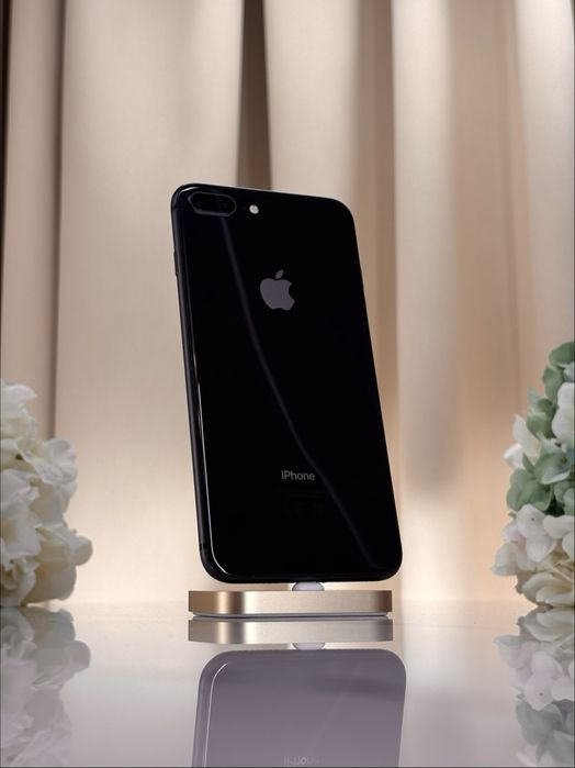 Ідеальний iPhone 8 Plus 64GB Neverlock Уцінка! (Магазин Гарантія)