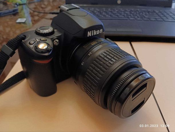 Фотоаппарат Nikon D40 + об'єктив AF-S DX 18-55G II Black