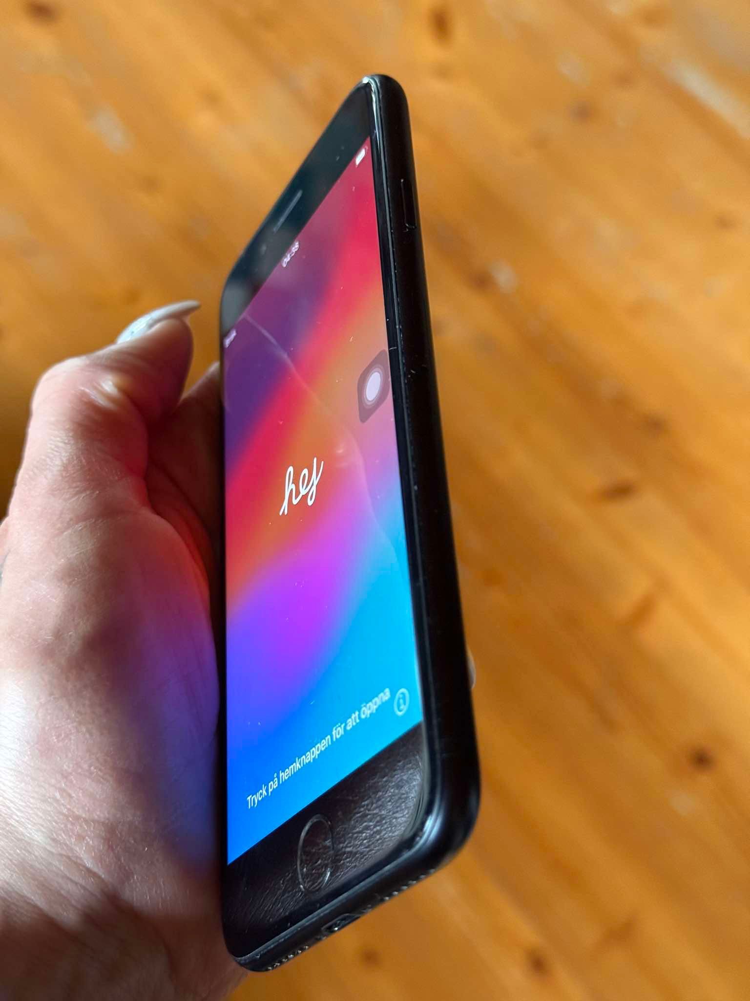 iPhon SE smartfon 2021