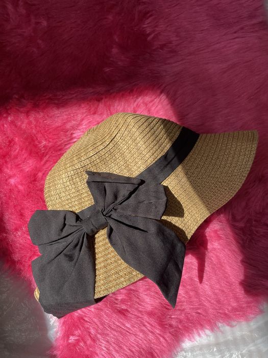 соломʼяна шляпа , капелюх панама